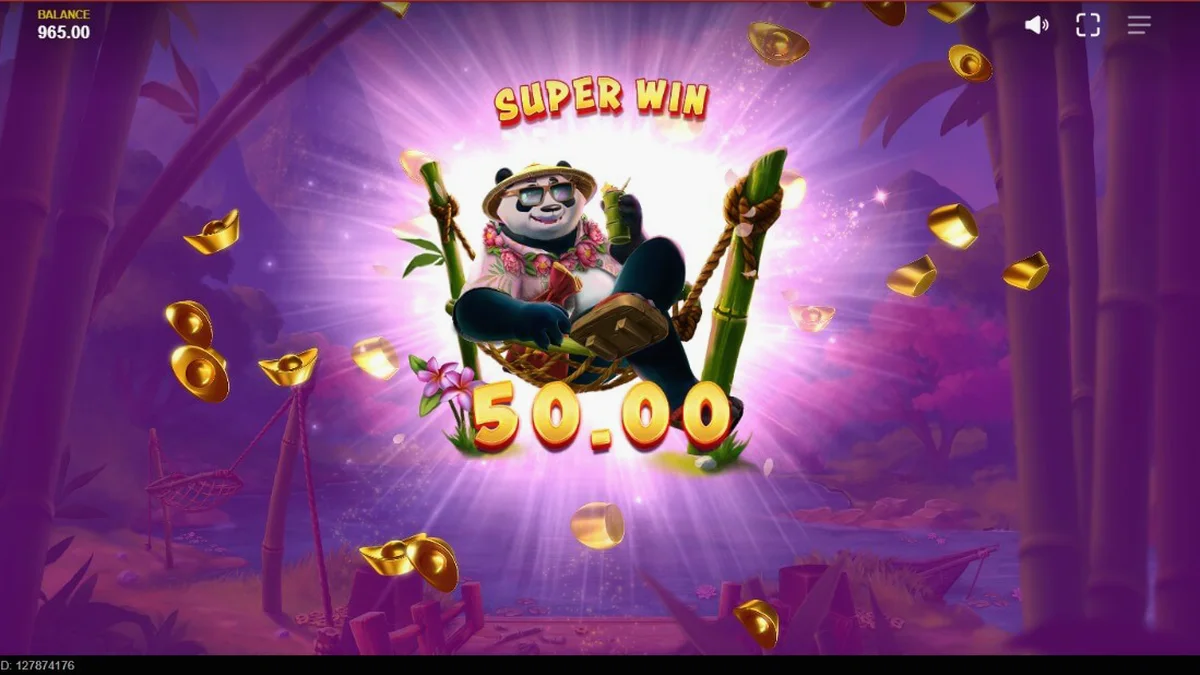 Panda santai di taman tropis dalam slot Panda Goes Boom